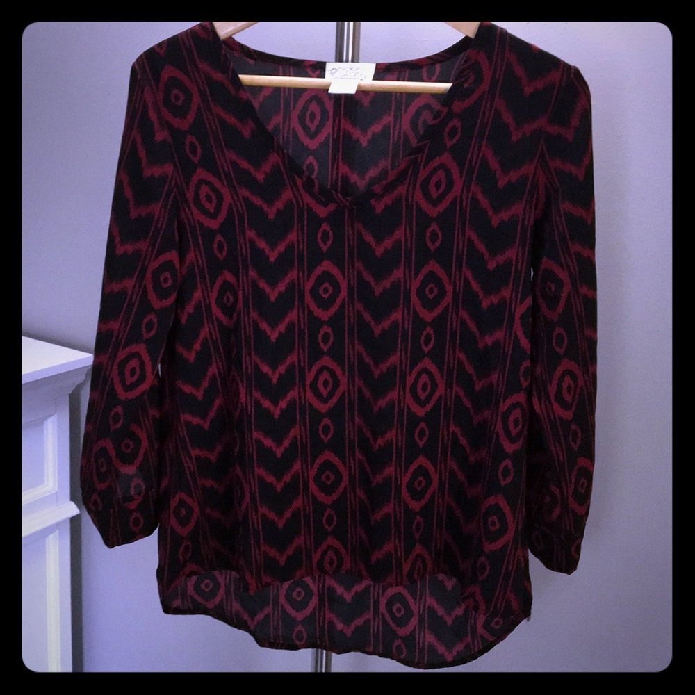 Golden State red and black blouse